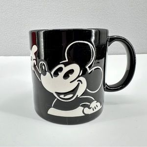 Classic Mickey Mouse Cartoon Walt Disney Coffee Tea Mug Cup 12oz Black White